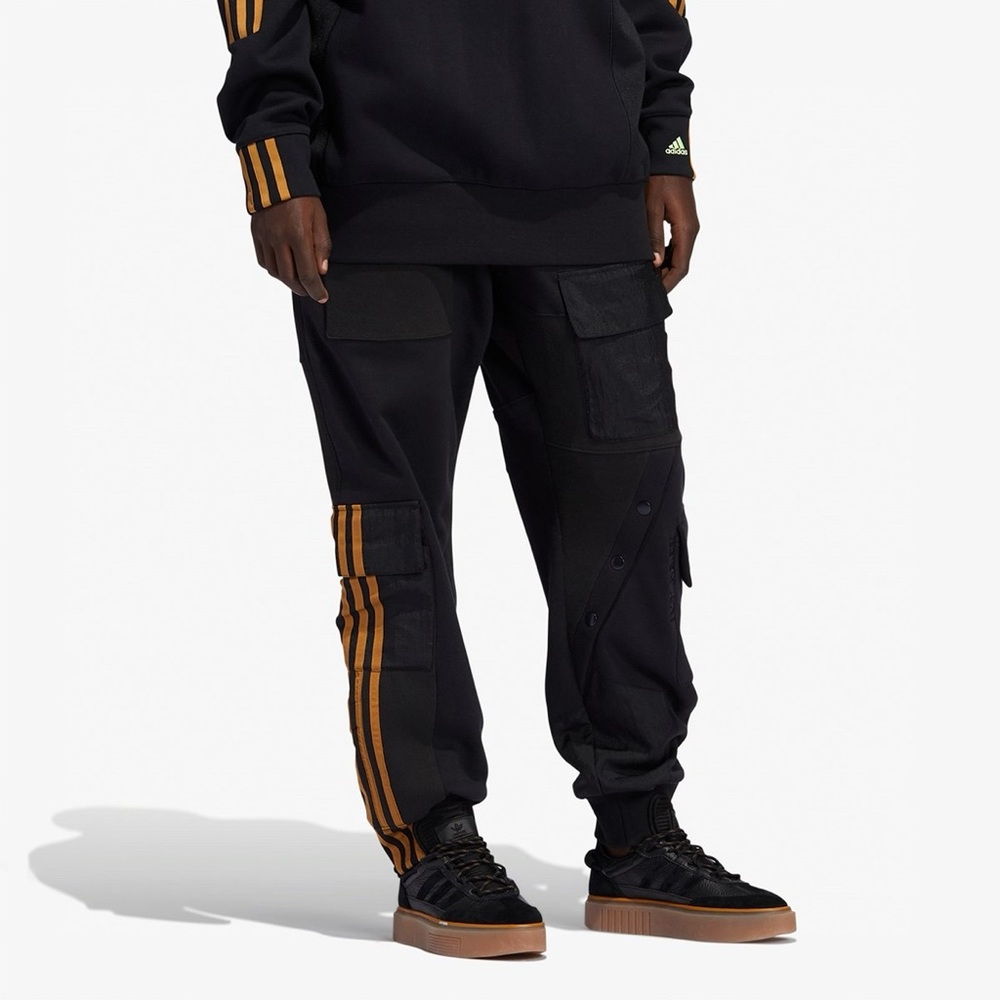 adidas x IVY PARK 4All Cargo Sweatpants (Black/Mesa)